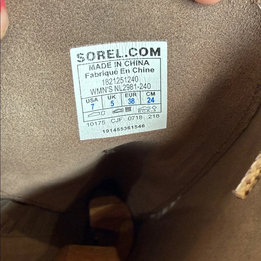 SOREL JOAN OF ARCTIC WEDGE LACE UP 8 Tall ASH Women Boots Waterproof  EUC size 7 - Picture 12 of 15